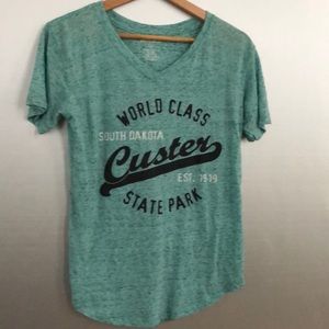 Alvins island size small Custer state park tee